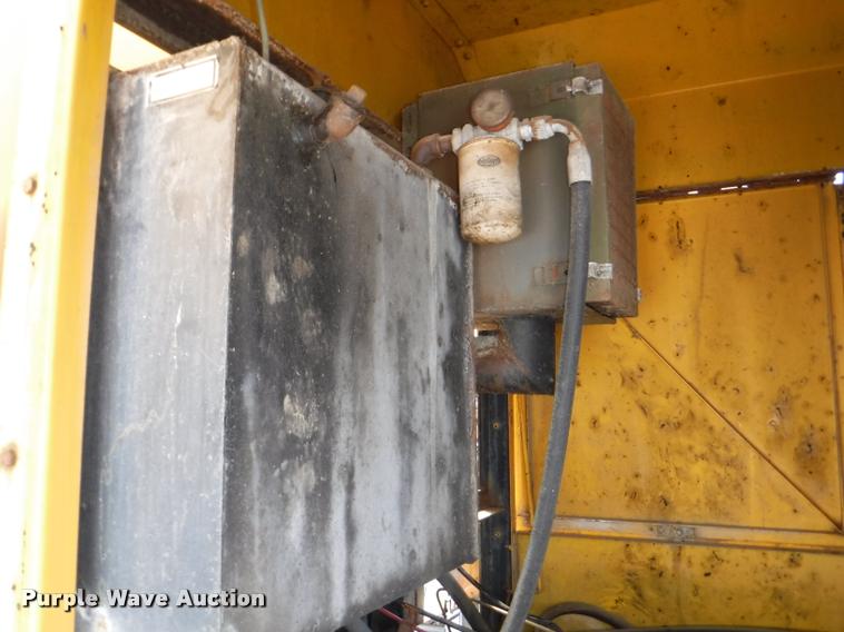 image for item DA1745 1979 Snow Master SMI 5250 snow blower truck