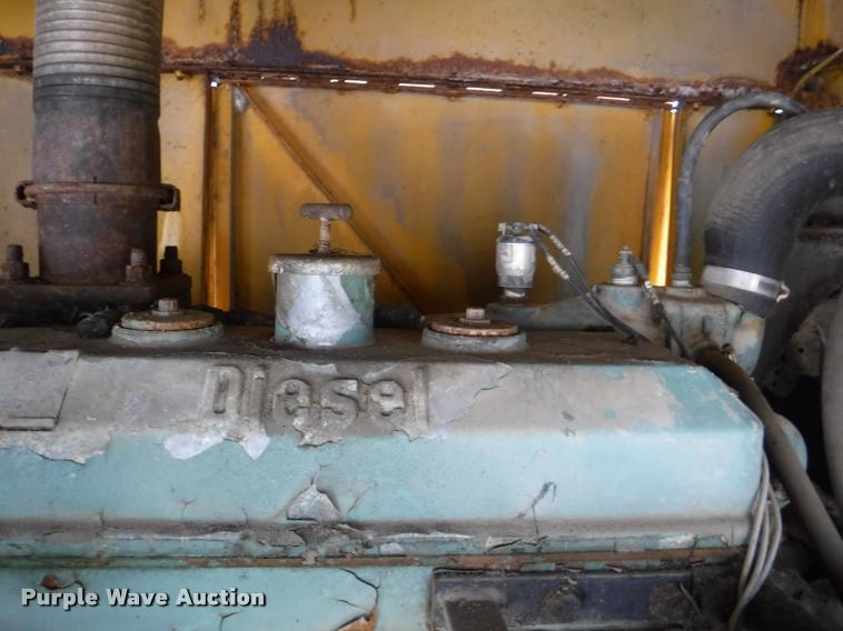 image for item DA1745 1979 Snow Master SMI 5250 snow blower truck