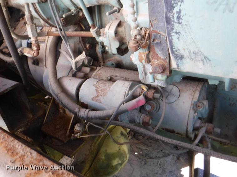 image for item DA1745 1979 Snow Master SMI 5250 snow blower truck