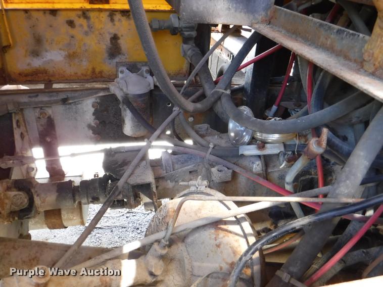 image for item DA1745 1979 Snow Master SMI 5250 snow blower truck