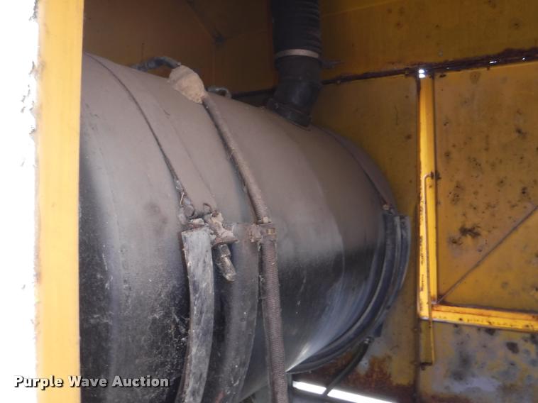 image for item DA1745 1979 Snow Master SMI 5250 snow blower truck