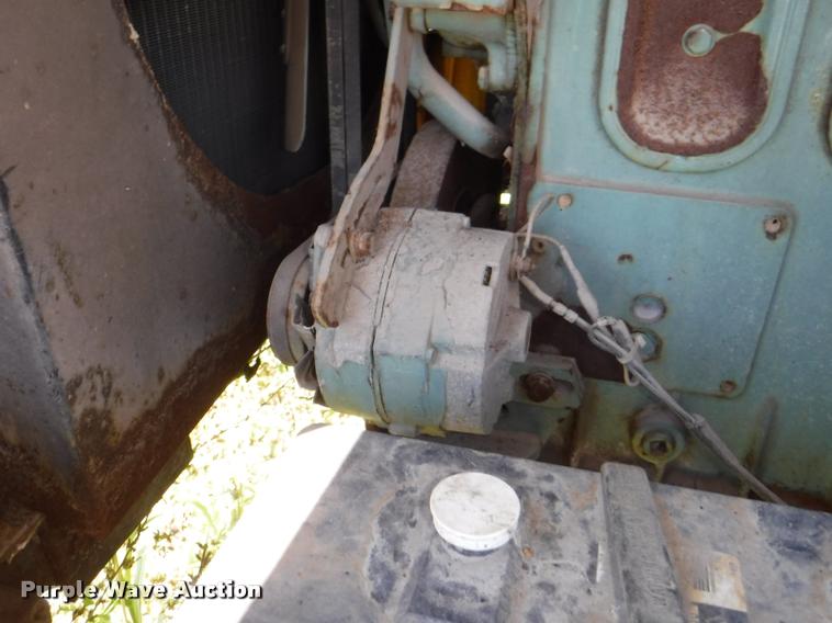 image for item DA1745 1979 Snow Master SMI 5250 snow blower truck