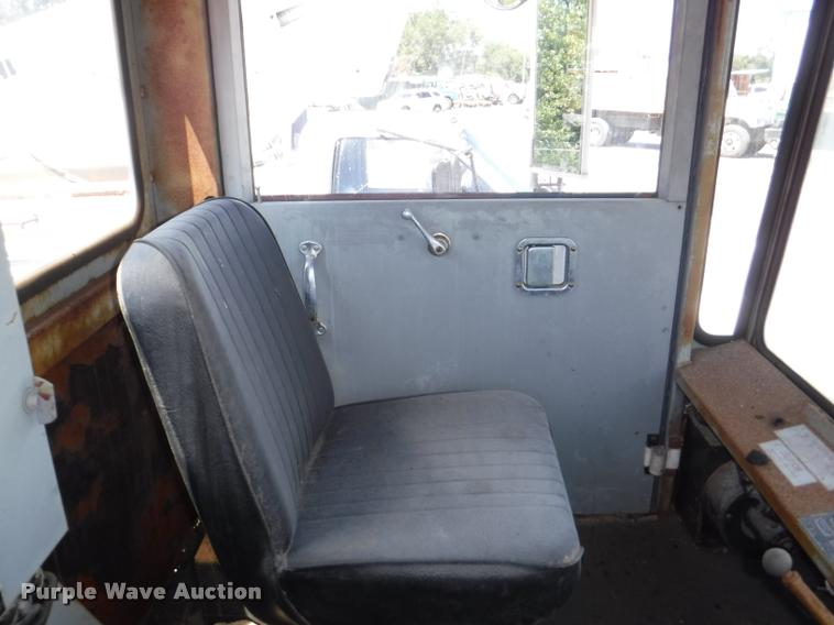 image for item DA1745 1979 Snow Master SMI 5250 snow blower truck