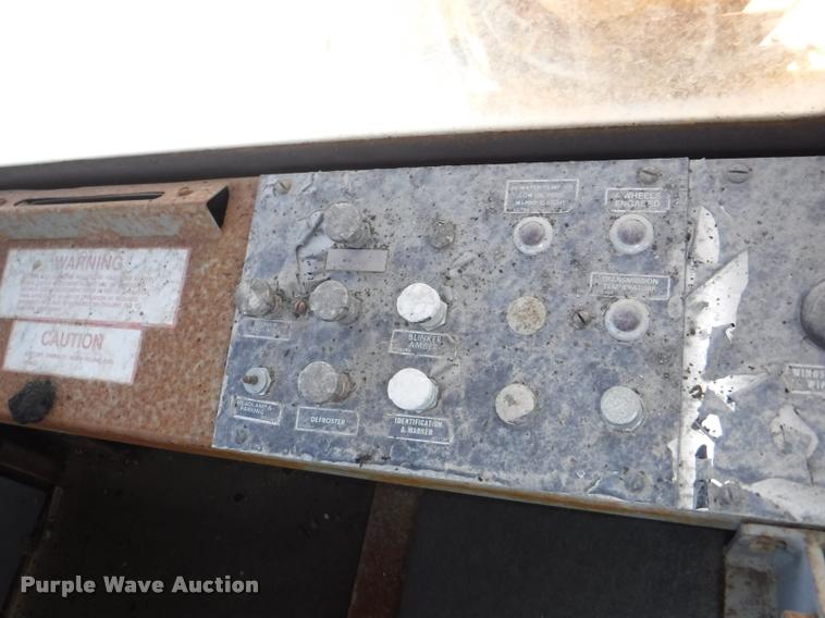 image for item DA1745 1979 Snow Master SMI 5250 snow blower truck