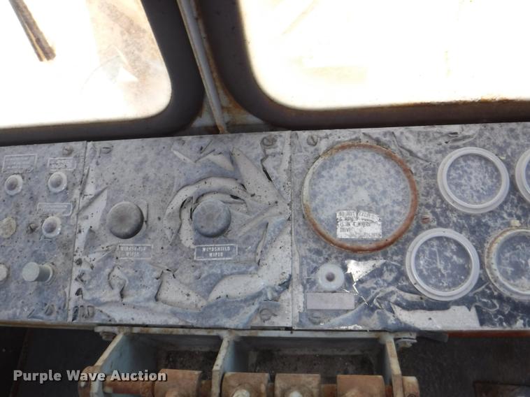 image for item DA1745 1979 Snow Master SMI 5250 snow blower truck