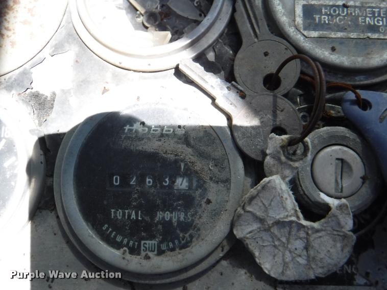 image for item DA1745 1979 Snow Master SMI 5250 snow blower truck