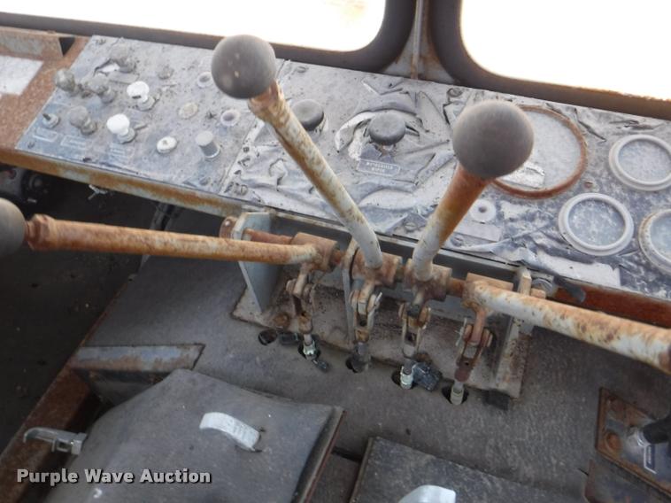 image for item DA1745 1979 Snow Master SMI 5250 snow blower truck