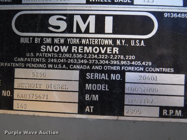 image for item DA1745 1979 Snow Master SMI 5250 snow blower truck