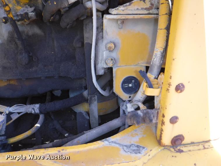 image for item DA1746 1987 John Deere 570B motor grader