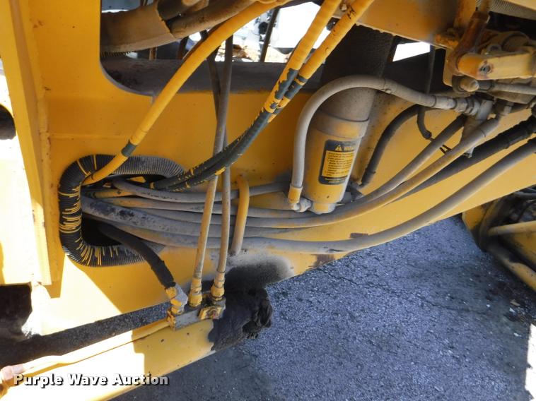 image for item DA1746 1987 John Deere 570B motor grader