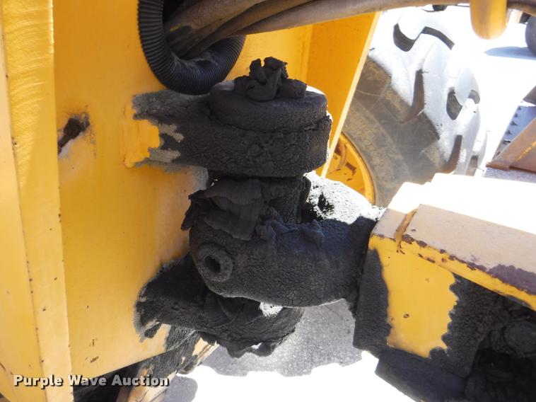 image for item DA1746 1987 John Deere 570B motor grader