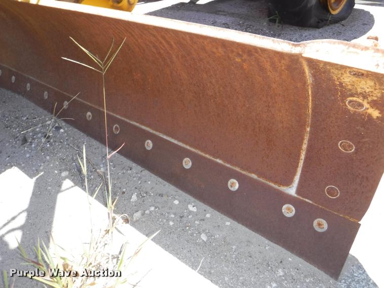 image for item DA1746 1987 John Deere 570B motor grader