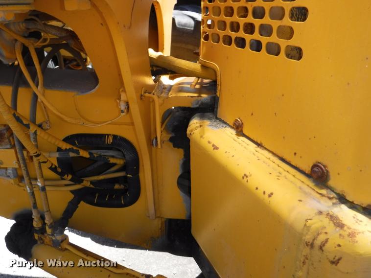 image for item DA1746 1987 John Deere 570B motor grader