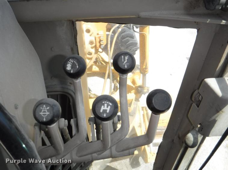 image for item DA1746 1987 John Deere 570B motor grader