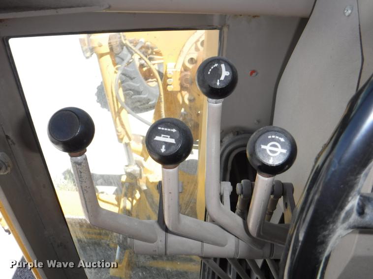 image for item DA1746 1987 John Deere 570B motor grader