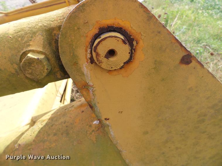 image for item DA2347 John Deere loader