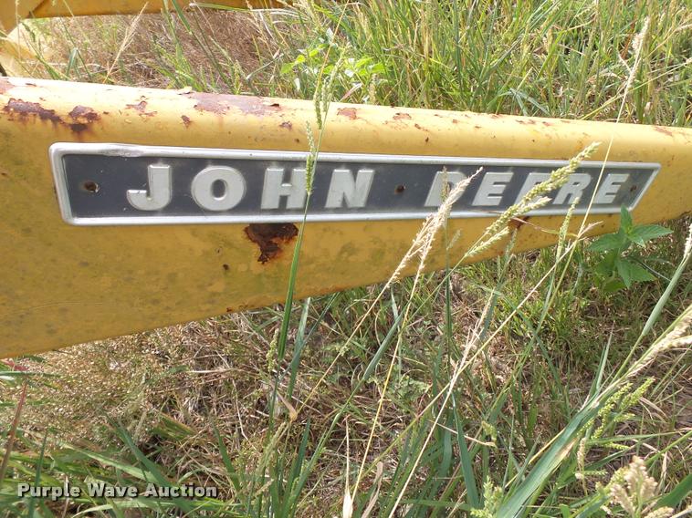 image for item DA2347 John Deere loader