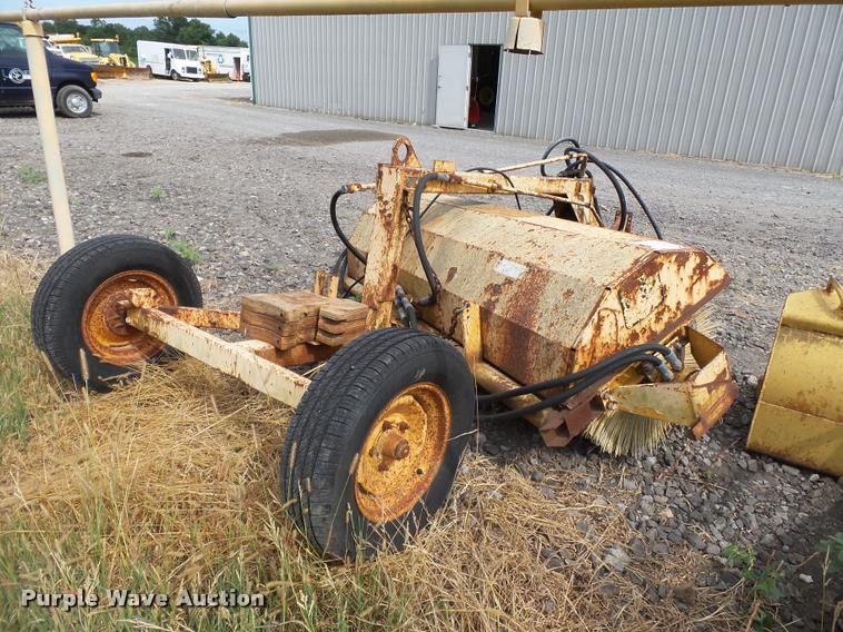 image for item DA2348 MB sweeper