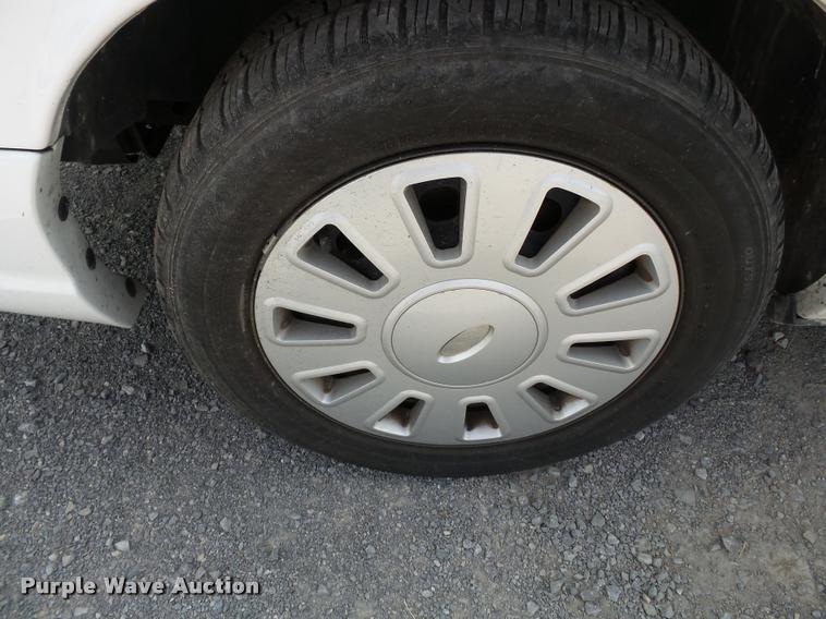 image for item DA2350 2009 Ford Crown Victoria Police Interceptor