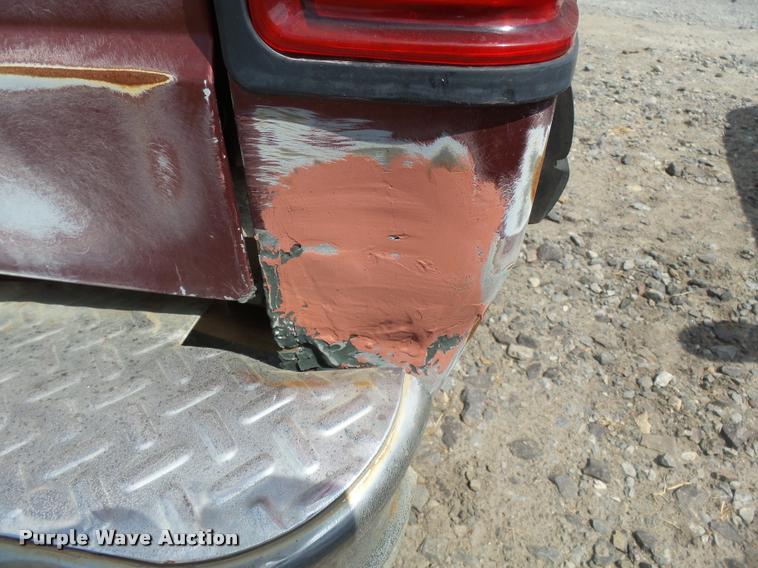 image for item DA2351 1992 Dodge Dakota Club Cab pickup truck