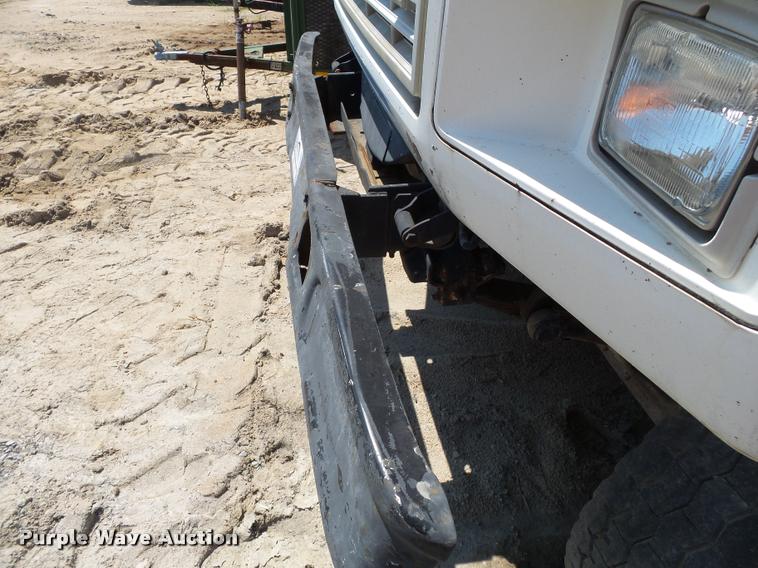 image for item DA2355 1987 Ford F800 dump truck