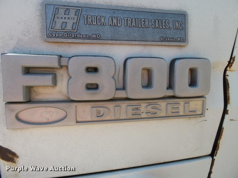 image for item DA2355 1987 Ford F800 dump truck
