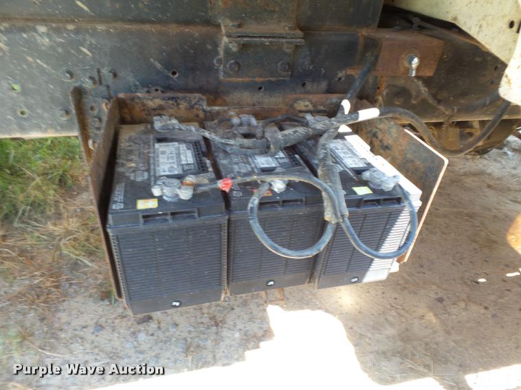 image for item DA2355 1987 Ford F800 dump truck