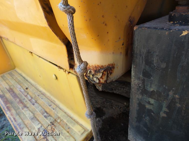 image for item DA2356 1989 Ford F800 dump truck