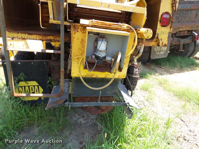 image for item DA2356 1989 Ford F800 dump truck