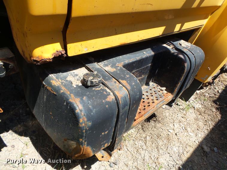 image for item DA2356 1989 Ford F800 dump truck