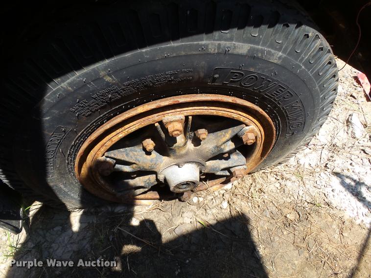 image for item DA2356 1989 Ford F800 dump truck