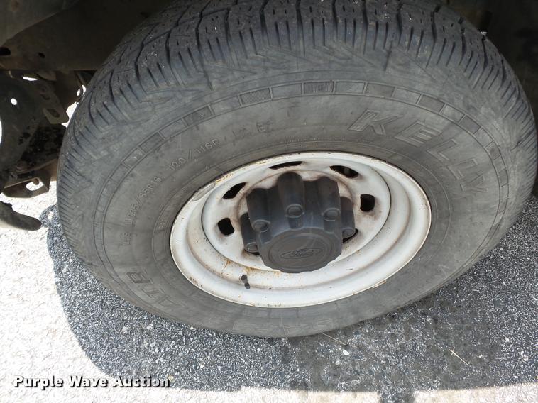 image for item DA2364 2003 Ford F250 Super Duty pickup truck