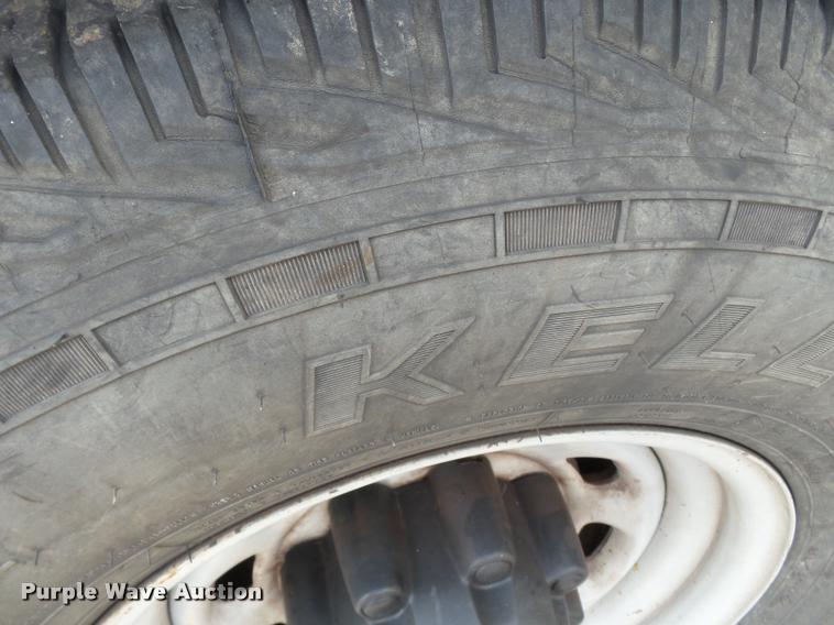 image for item DA2364 2003 Ford F250 Super Duty pickup truck