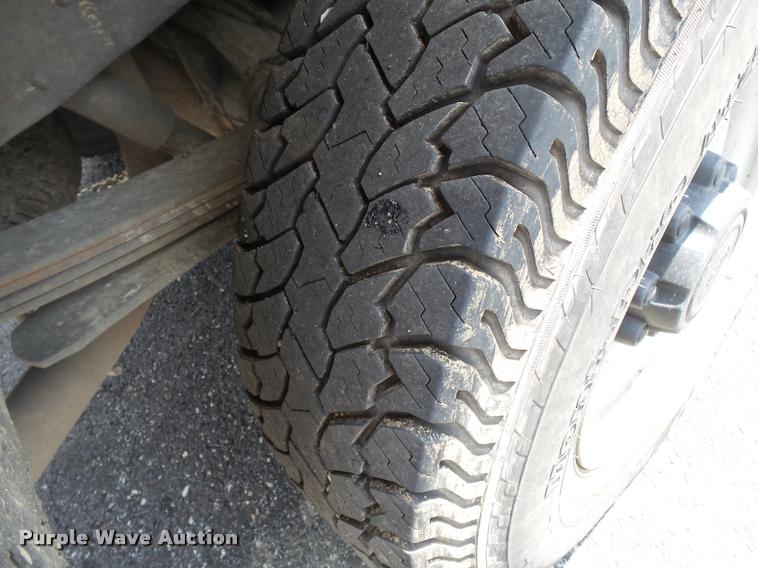 image for item DA2364 2003 Ford F250 Super Duty pickup truck