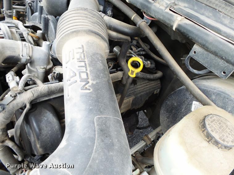 image for item DA2364 2003 Ford F250 Super Duty pickup truck