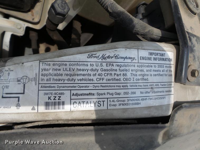 image for item DA2364 2003 Ford F250 Super Duty pickup truck