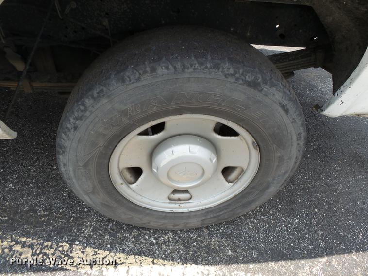 image for item DA2365 2008 Ford F250 Super Duty pickup truck