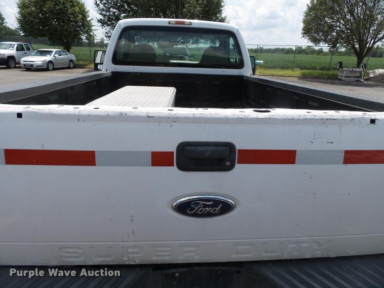 image for item DA2365 2008 Ford F250 Super Duty pickup truck
