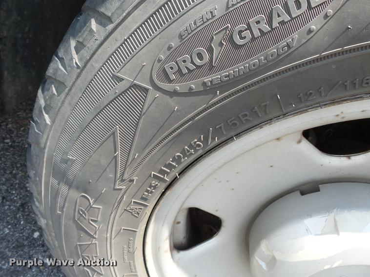 image for item DA2365 2008 Ford F250 Super Duty pickup truck