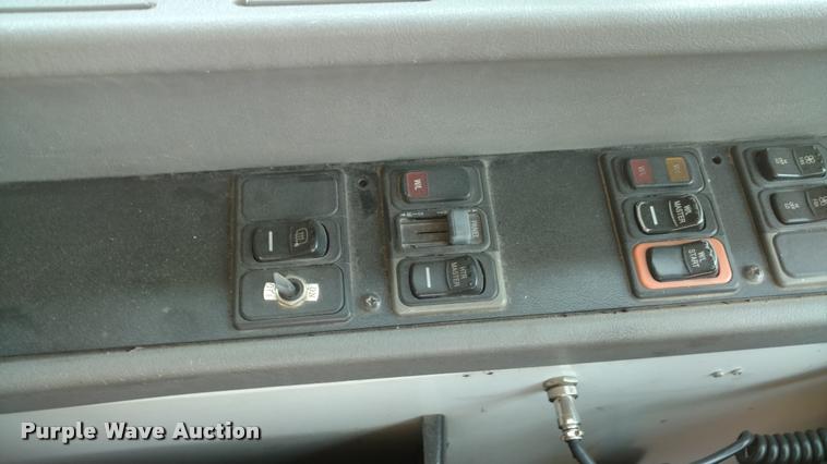 image for item DA5638 2002 Blue Bird TC2000 school bus