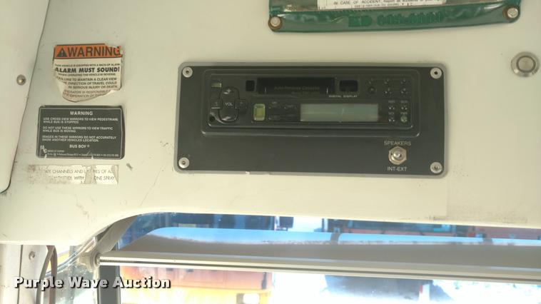 image for item DA5638 2002 Blue Bird TC2000 school bus