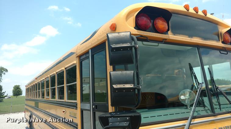 image for item DA5638 2002 Blue Bird TC2000 school bus