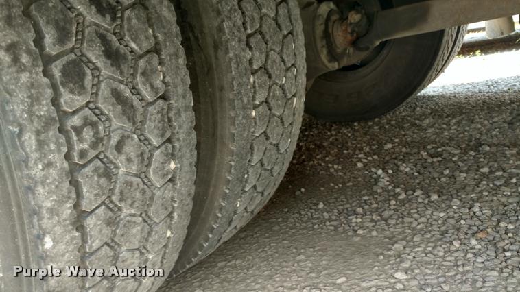 image for item DA5638 2002 Blue Bird TC2000 school bus