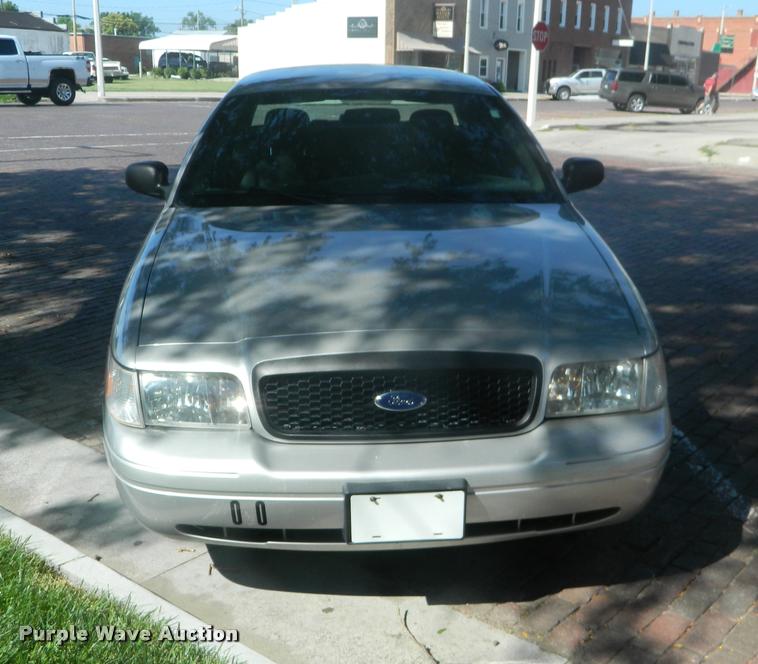 image for item DB1090 2006 Ford Crown Victoria Police Interceptor