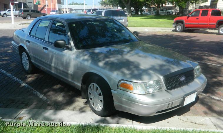 image for item DB1090 2006 Ford Crown Victoria Police Interceptor
