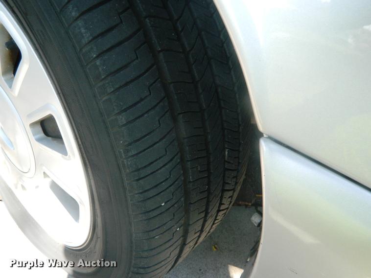 image for item DB1090 2006 Ford Crown Victoria Police Interceptor