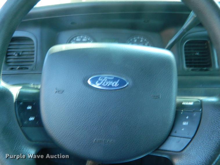 image for item DB1090 2006 Ford Crown Victoria Police Interceptor