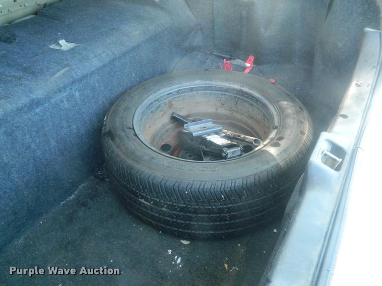 image for item DB1090 2006 Ford Crown Victoria Police Interceptor