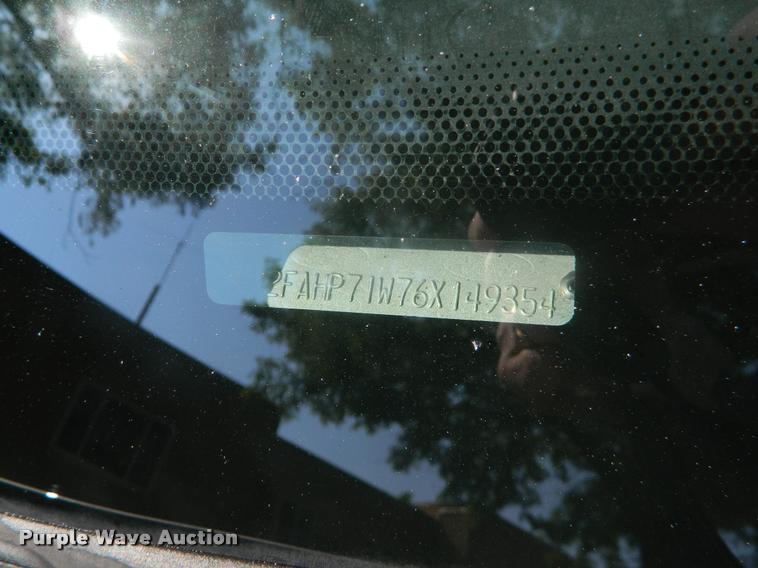 image for item DB1090 2006 Ford Crown Victoria Police Interceptor