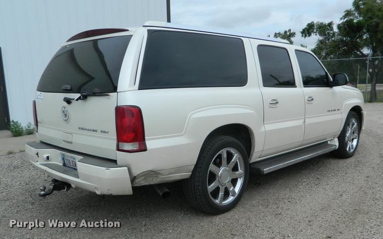 image for item DB1123 2005 Cadillac Escalade ESV SUV